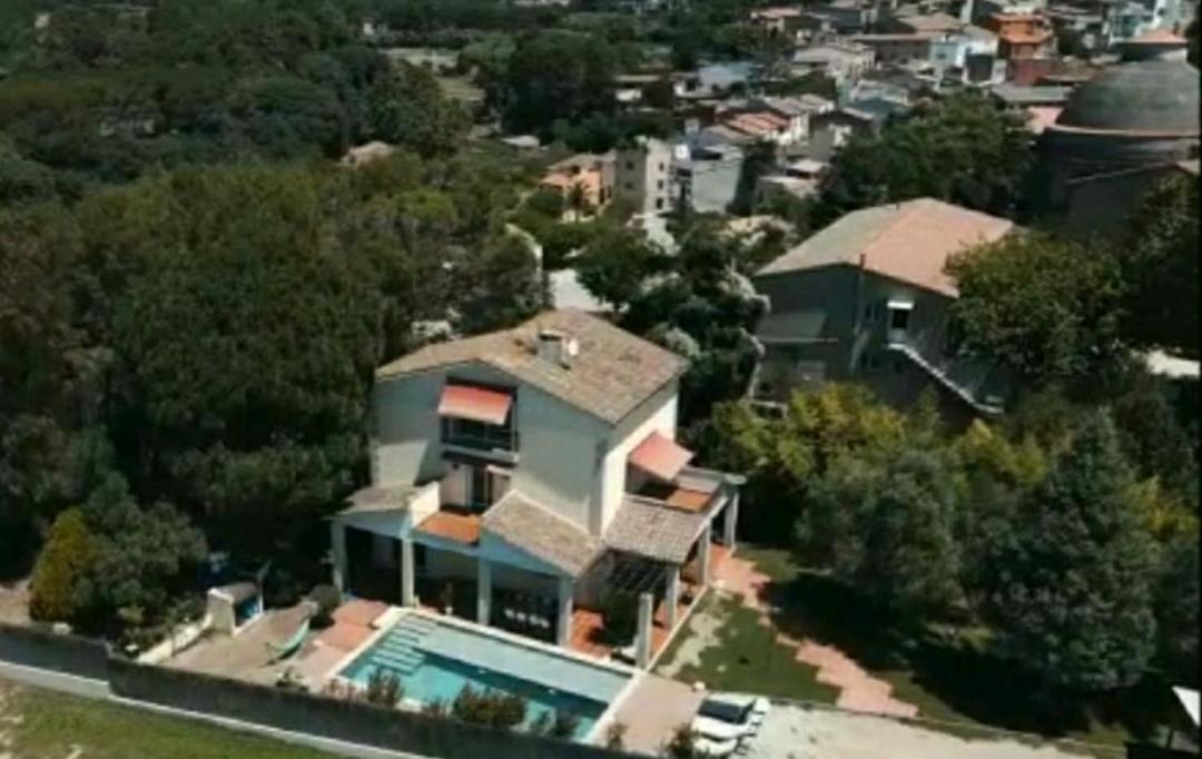 Les Canyes Cottage, Private Villa Resort Piera Екстер'єр фото