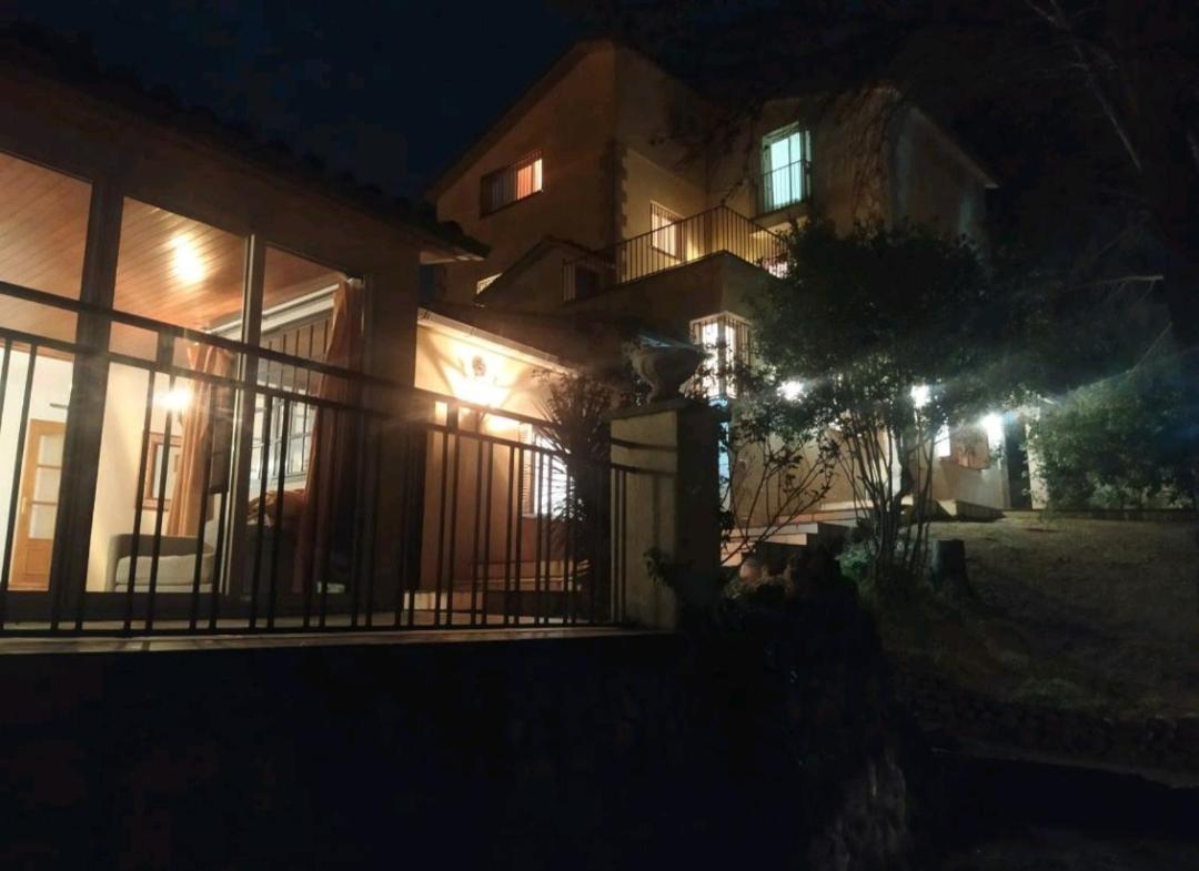 Les Canyes Cottage, Private Villa Resort Piera Екстер'єр фото