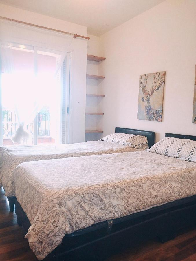 Les Canyes Cottage, Private Villa Resort Piera Екстер'єр фото