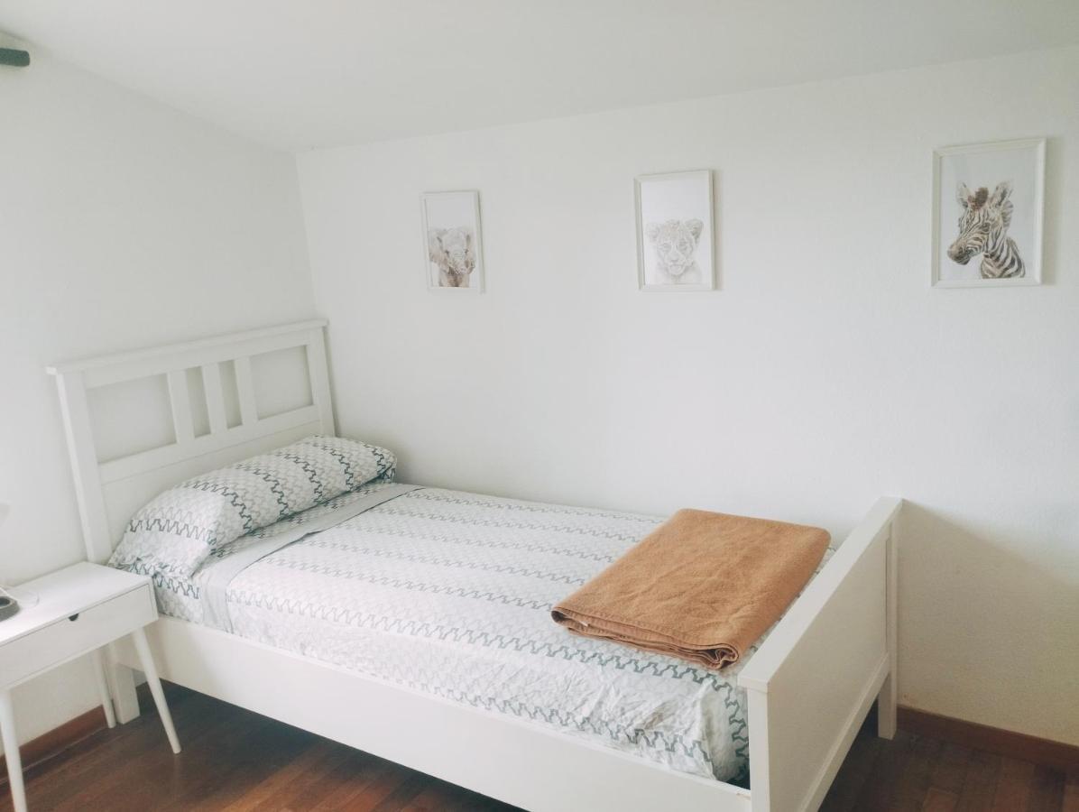 Les Canyes Cottage, Private Villa Resort Piera Екстер'єр фото