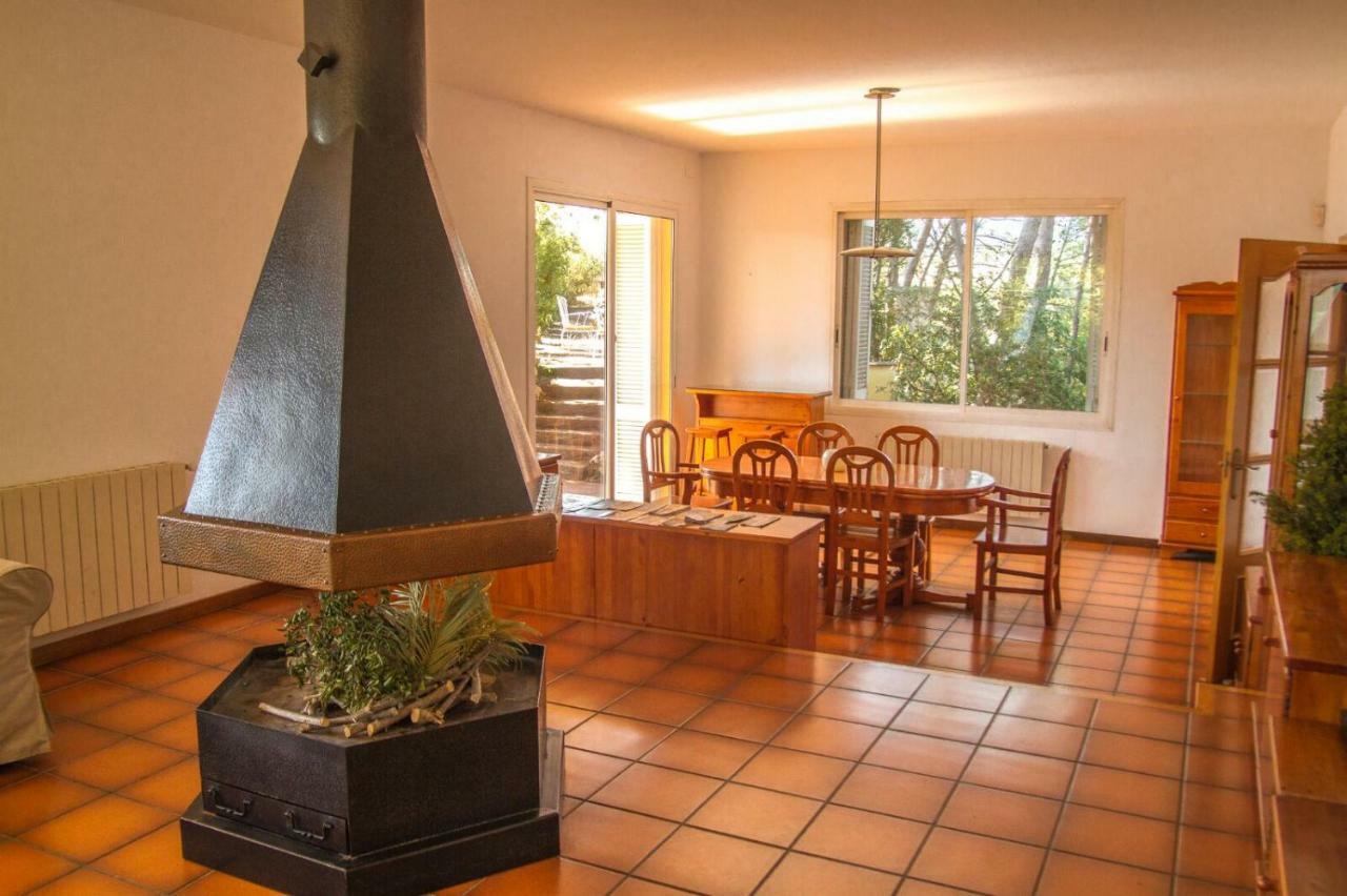 Les Canyes Cottage, Private Villa Resort Piera Екстер'єр фото
