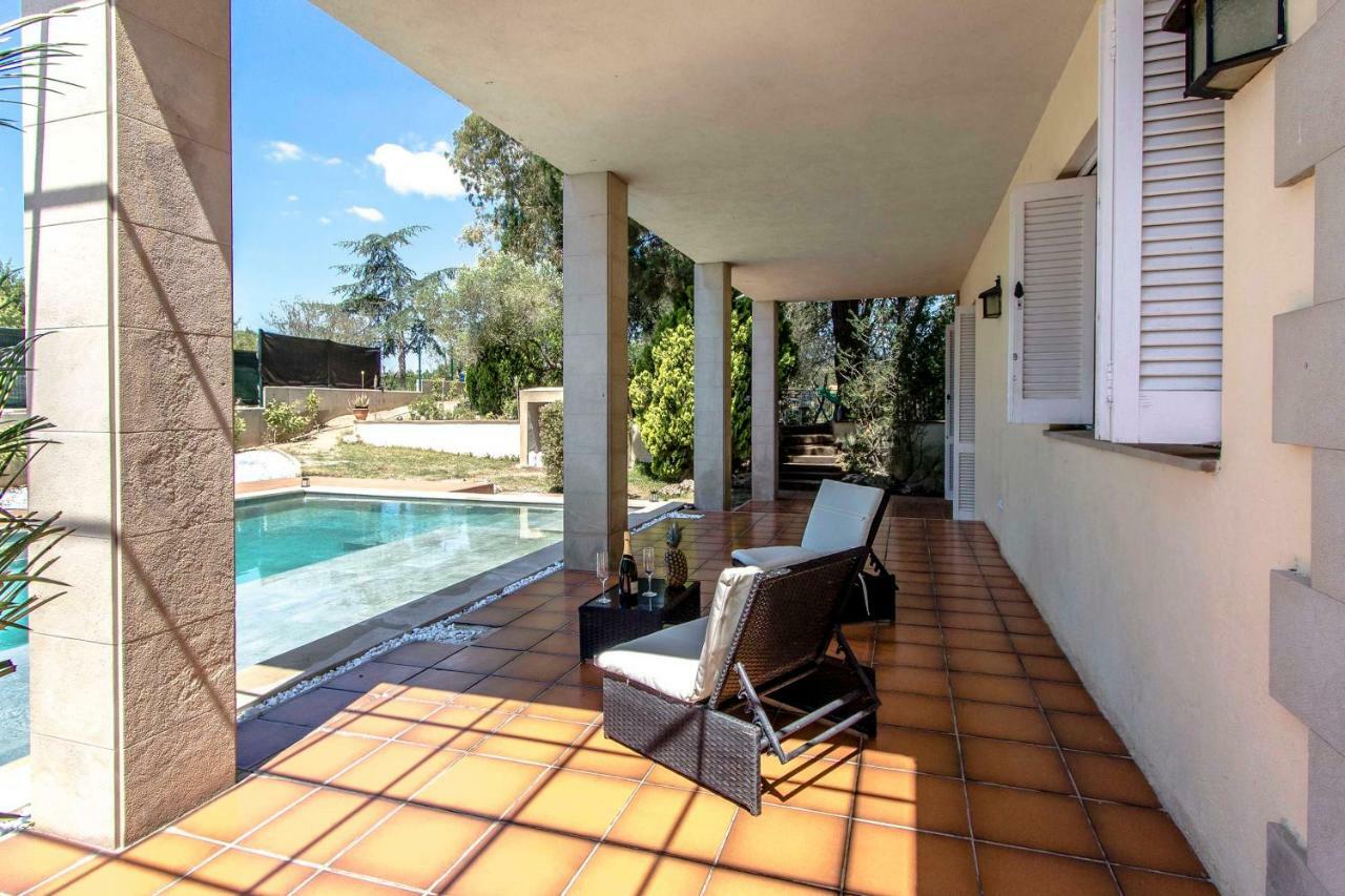Les Canyes Cottage, Private Villa Resort Piera Екстер'єр фото