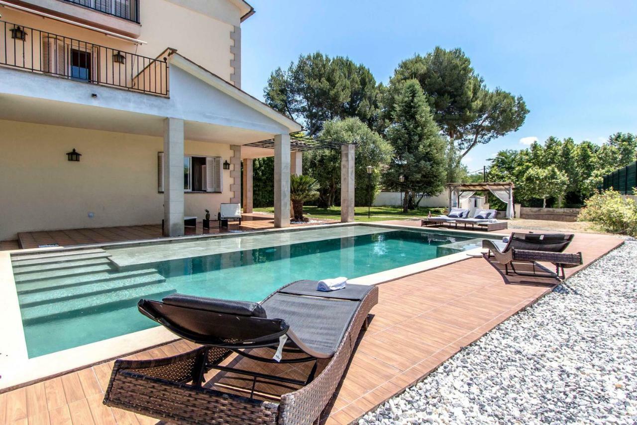 Les Canyes Cottage, Private Villa Resort Piera Екстер'єр фото