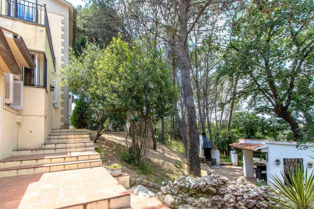 Les Canyes Cottage, Private Villa Resort Piera Екстер'єр фото